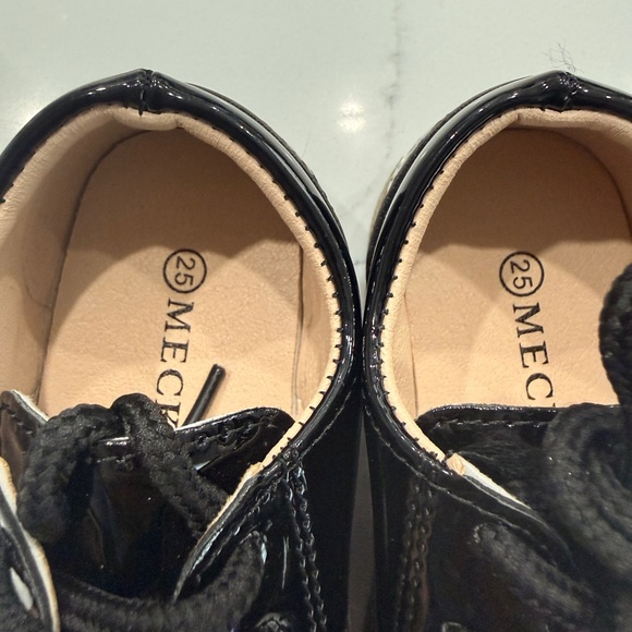 Shiny Black Kids Dress Shoes - Picture 6 of 6